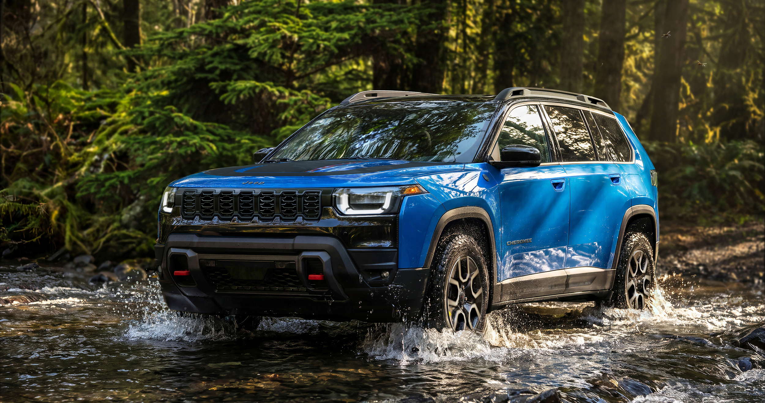Jeep Cherokee Trailhawk 2027 на броде, вид спереди три четверти