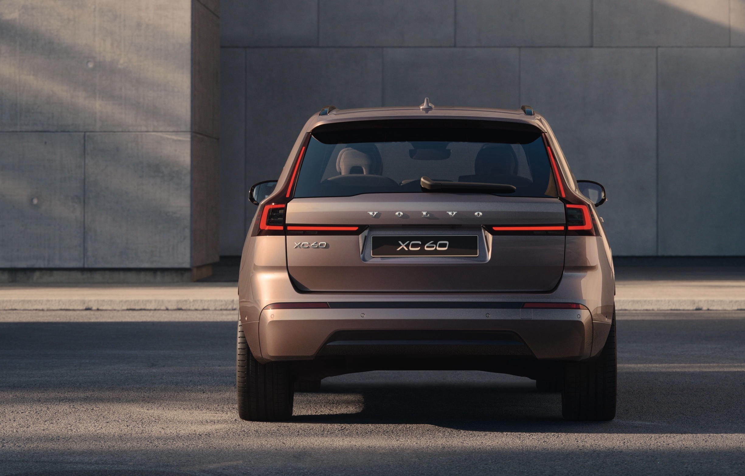 2027 Volvo XC90 PHEV 00015
