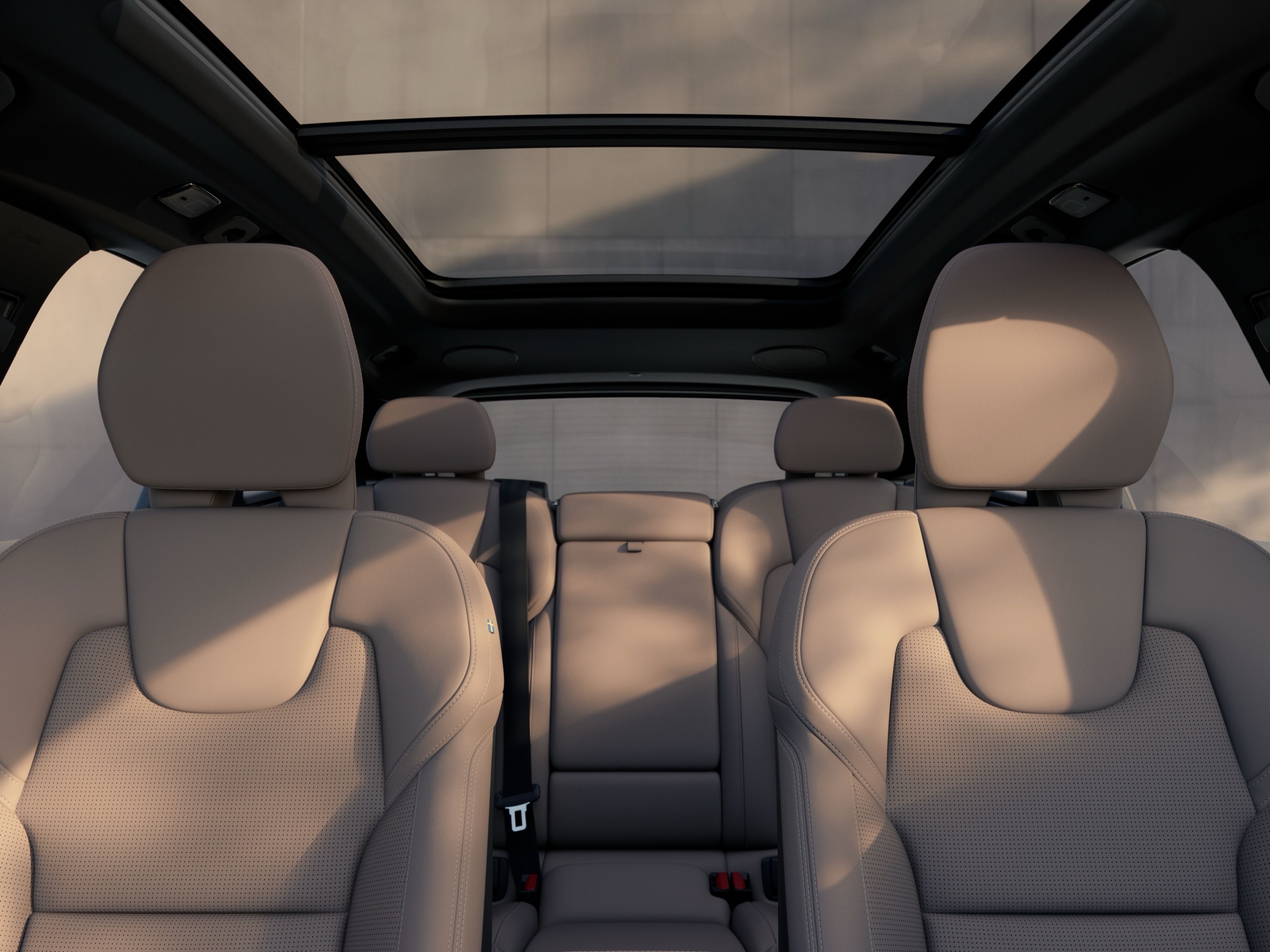 2027 Volvo XC90 PHEV 00017