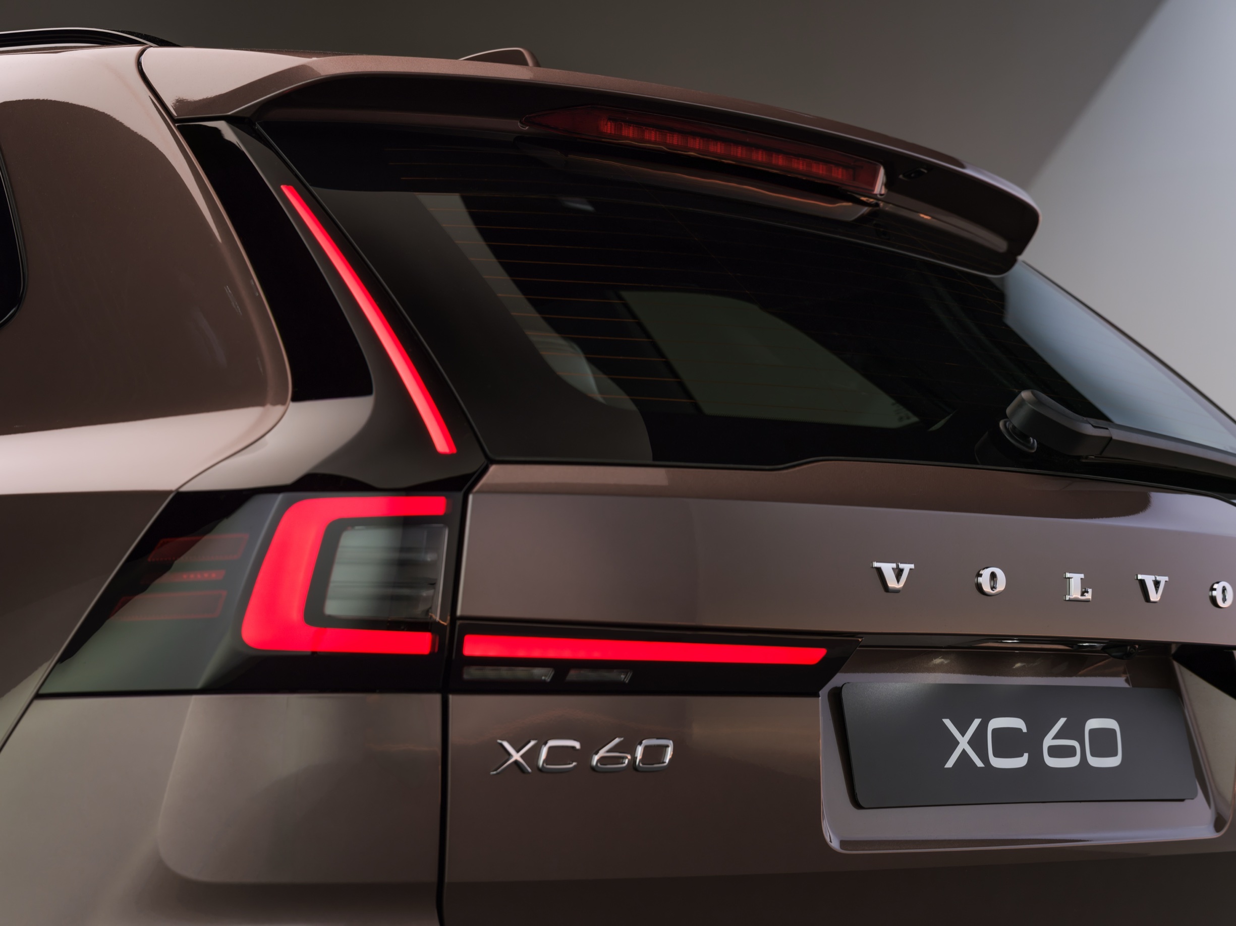 2027 Volvo XC90 PHEV 00039