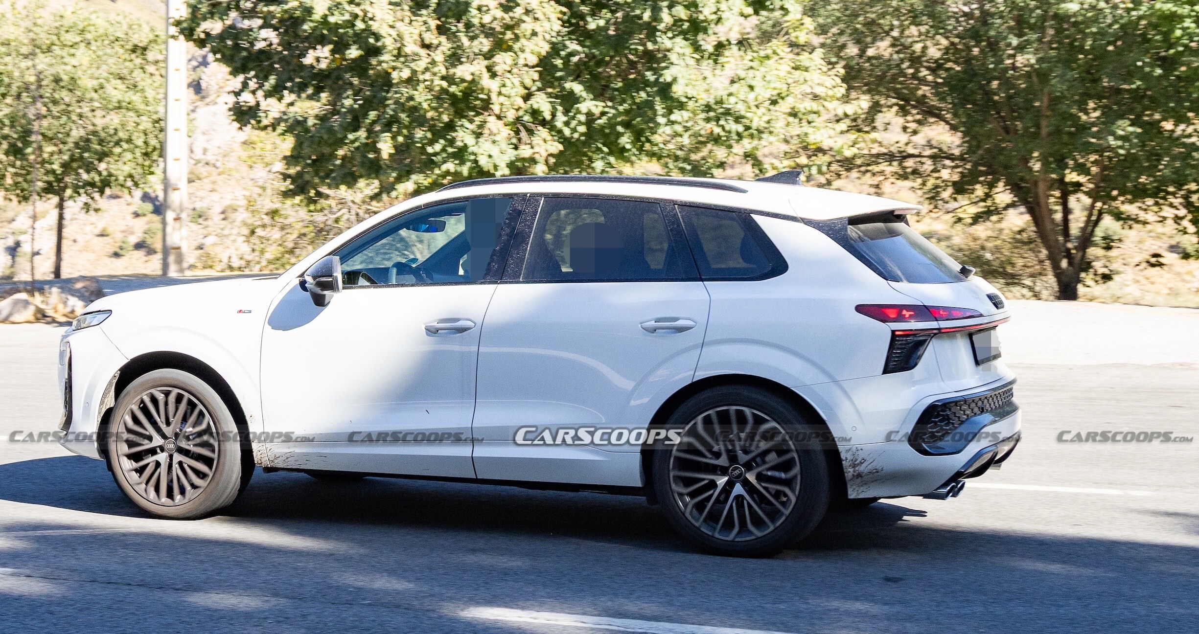 Audi SQ3 scoop 00008
