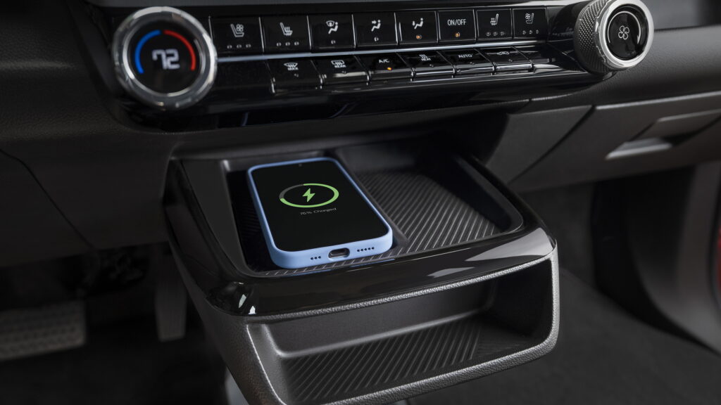 Chevrolet-Bolt-2027-CELL-CHARGING-1024x576.jpg