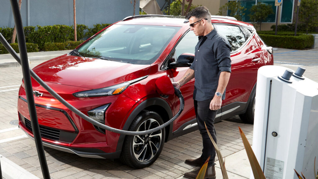  Hyundai Dealer Added $5 A Minute On Top Of $5 Per kWh On Public EV Charger To Scare Off Outsiders
