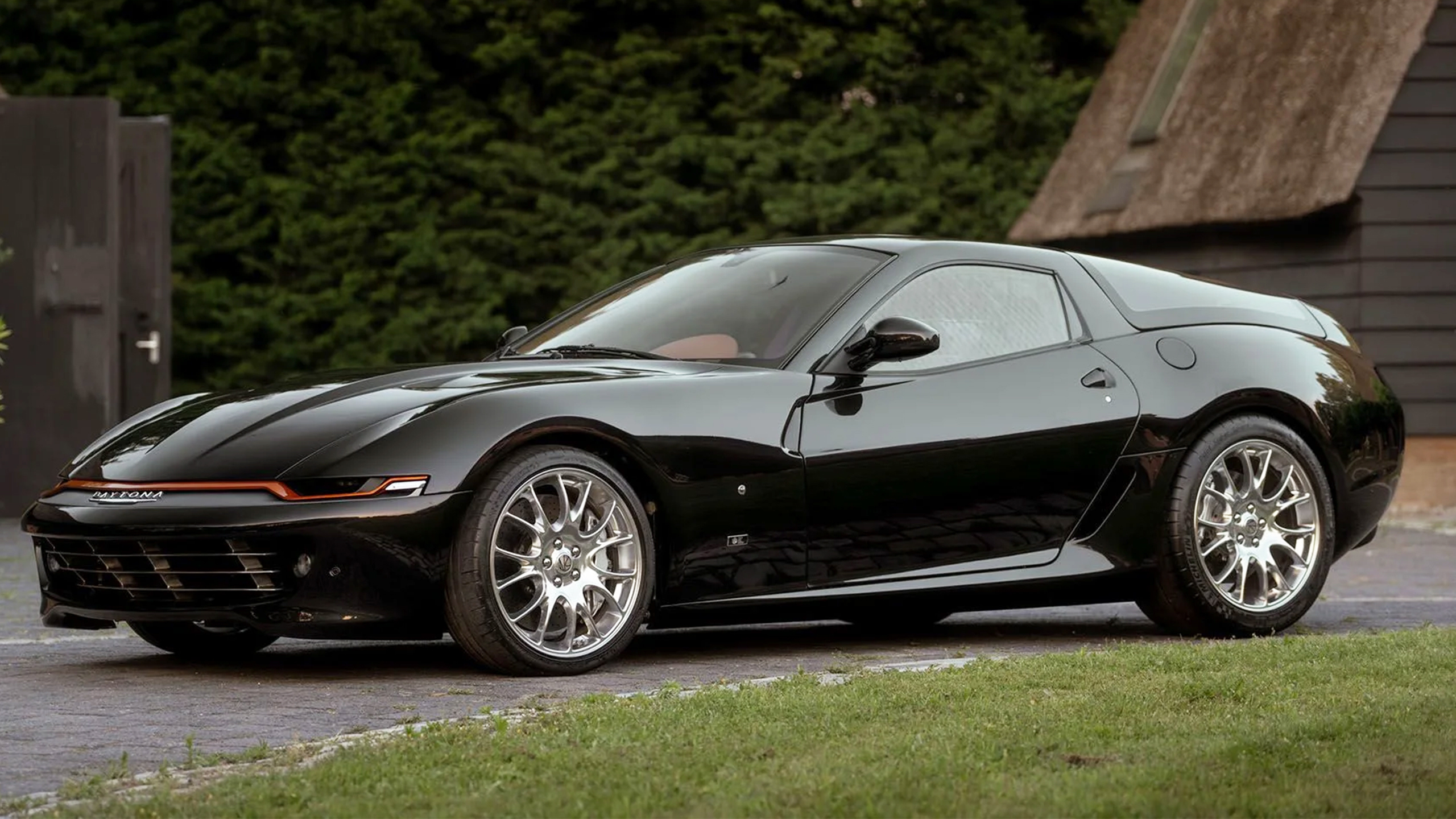 這輛獨一無二的法拉利 599 Shooting Brake 即將拍賣，致敬經典 Daytona