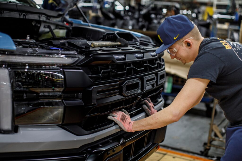  Ford&rsquo;s Best-Selling Truck Hit By Production Halt