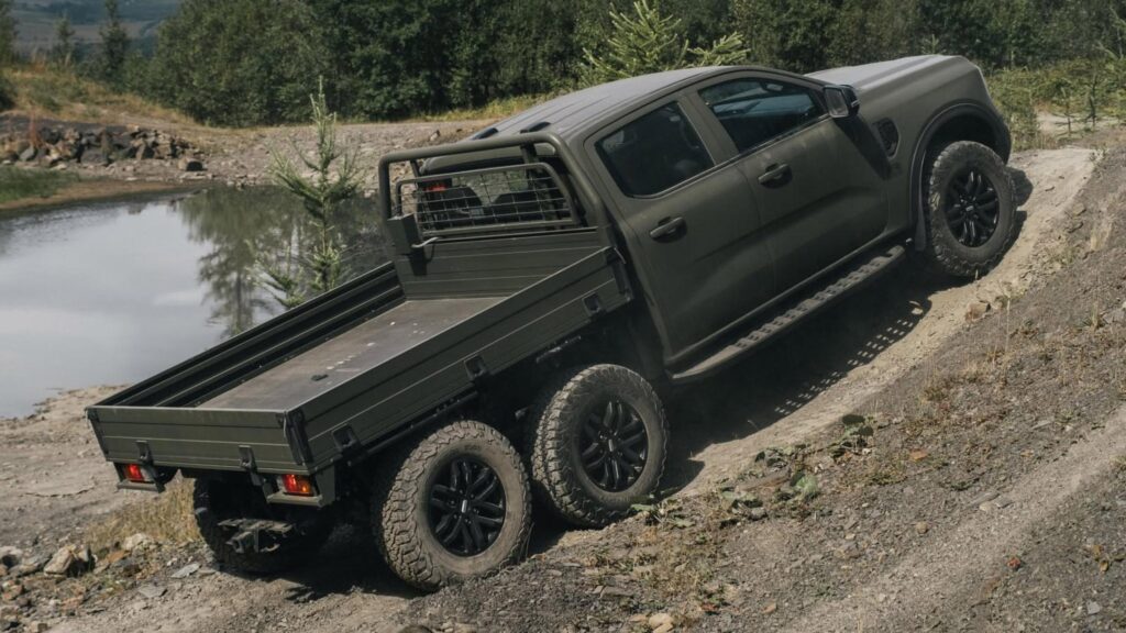  Ford’s 6X6 Ranger Super Duty Is Bidding To Arm The British Army