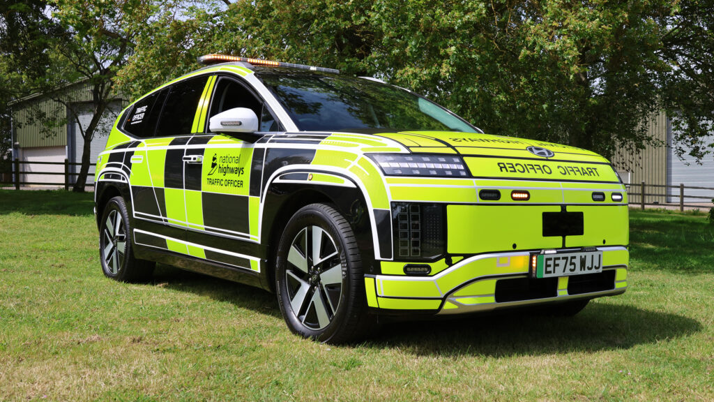  British Traffic Officers Testing Hyundai Ioniq 9 EV For Highway Duty