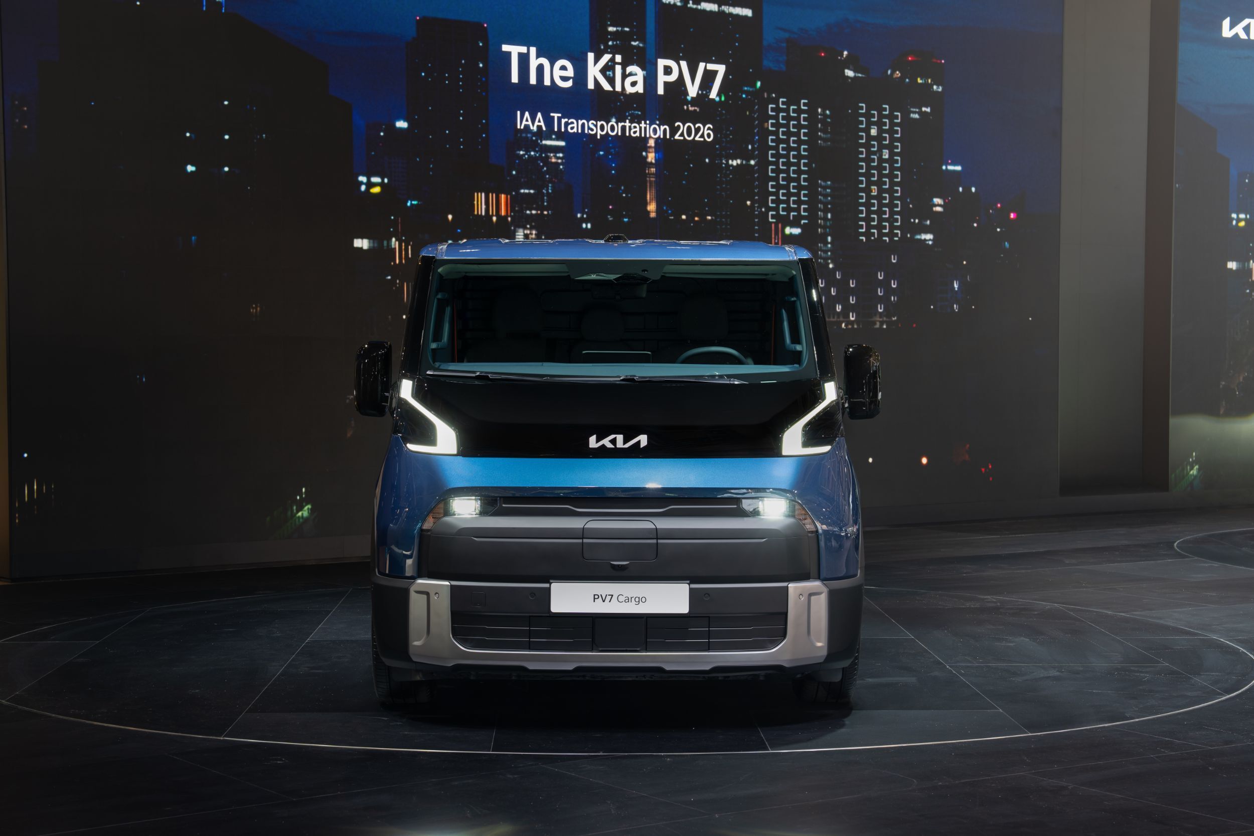 Kia PV7 Cargo - Live (19)