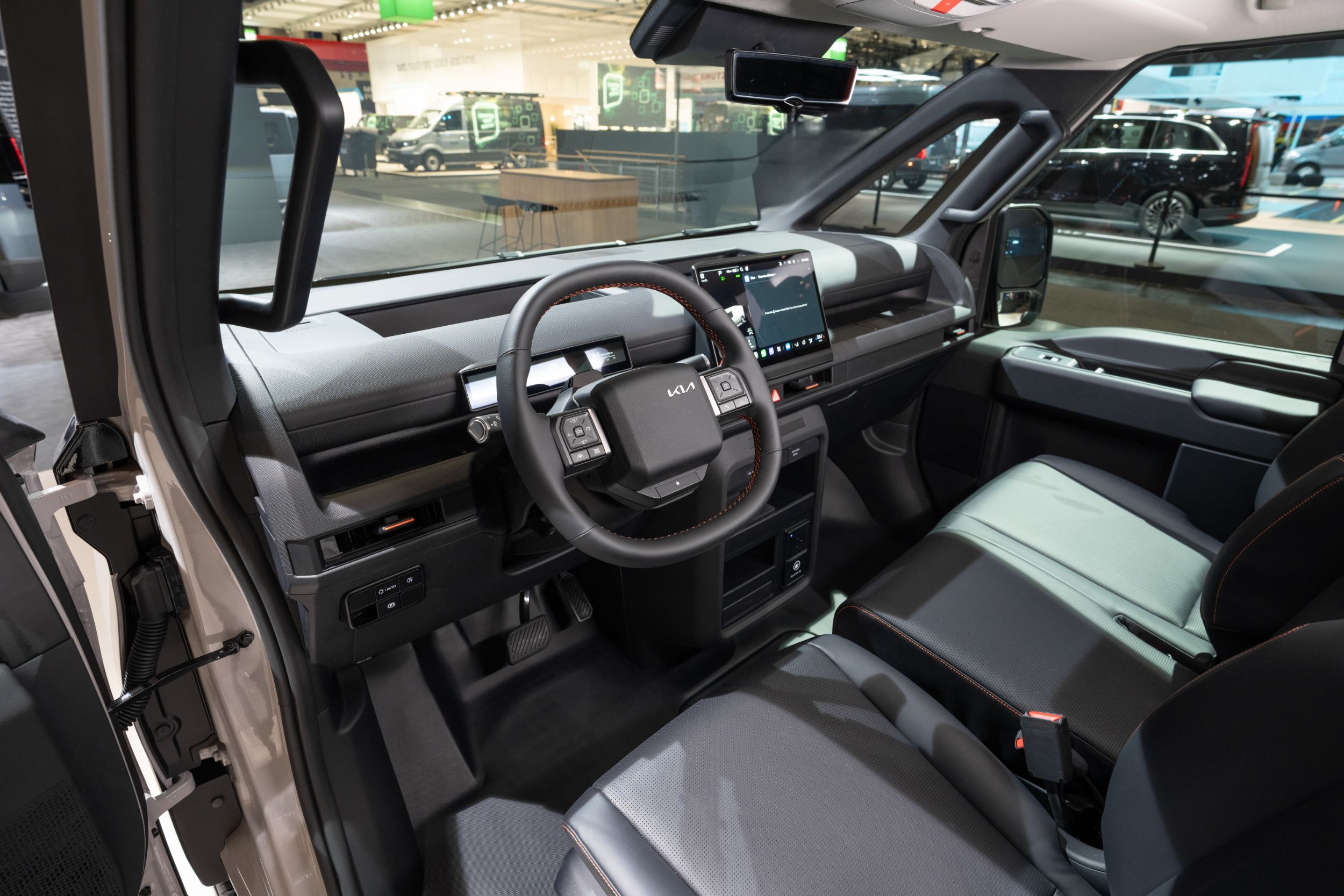 Kia PV7 Cargo - Live (47)
