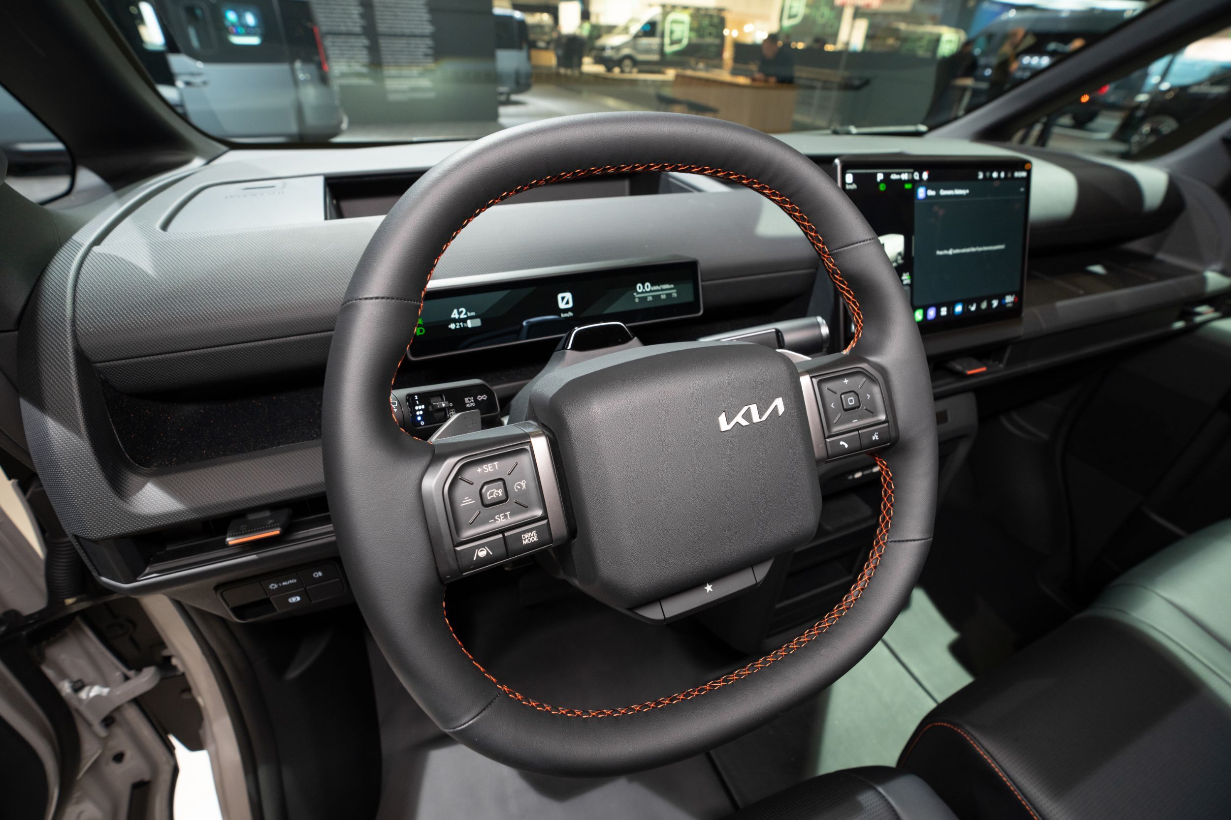 Kia PV7 Cargo - Live (52)