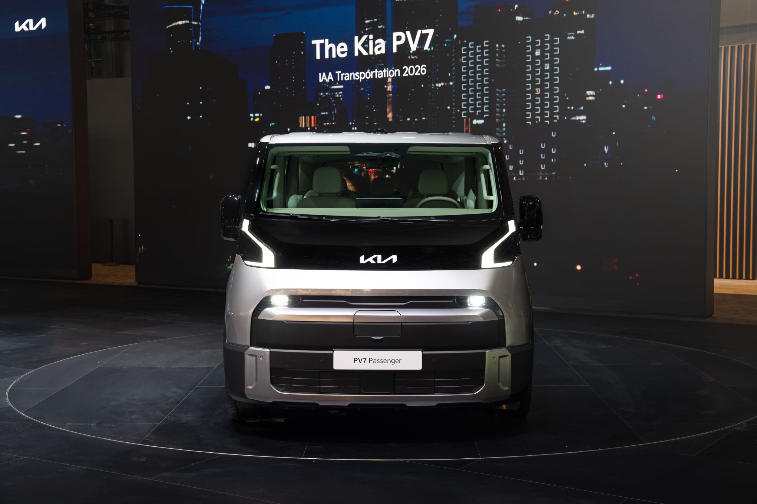 Kia PV7 Passenger - Live (1)