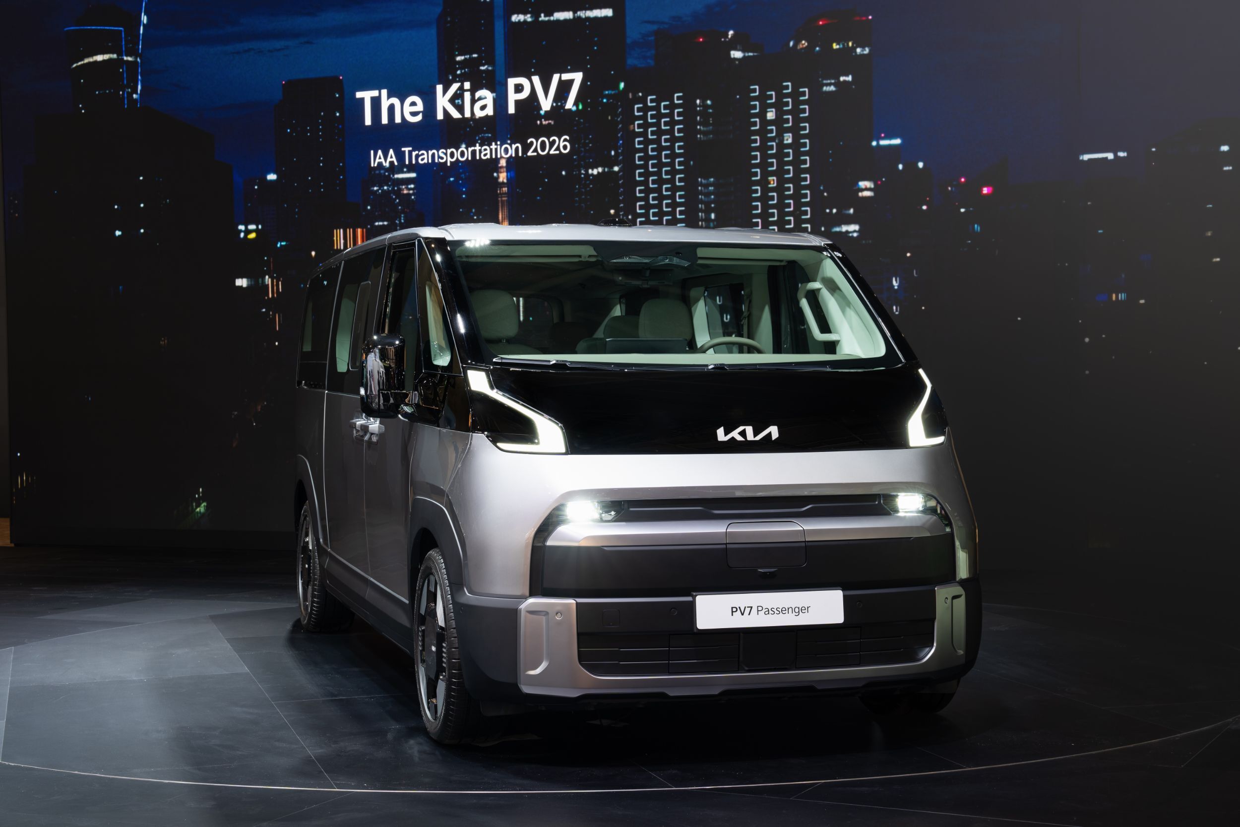 Kia PV7 Passenger - Live (11)