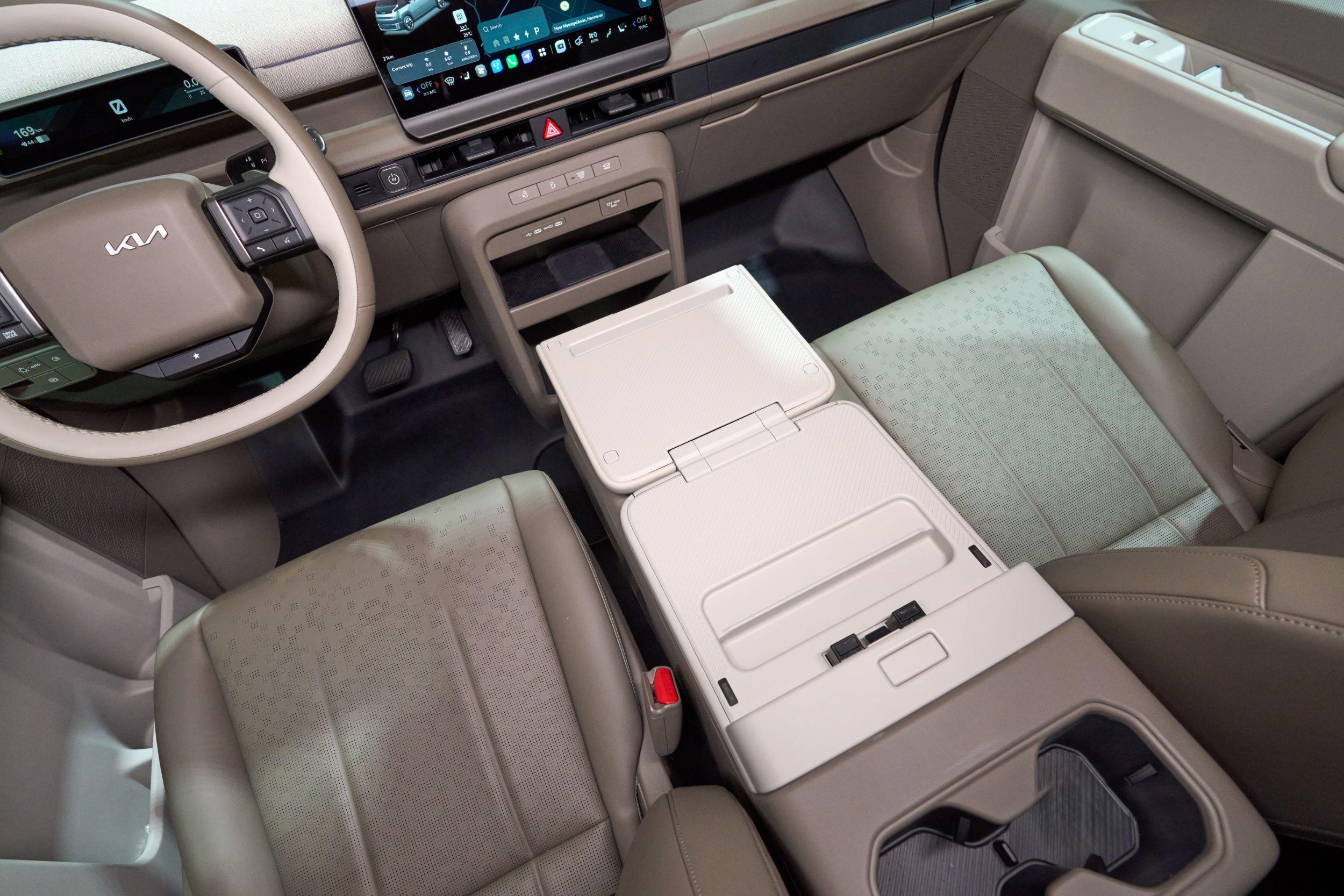 Kia PV7 Passenger - Live (21)