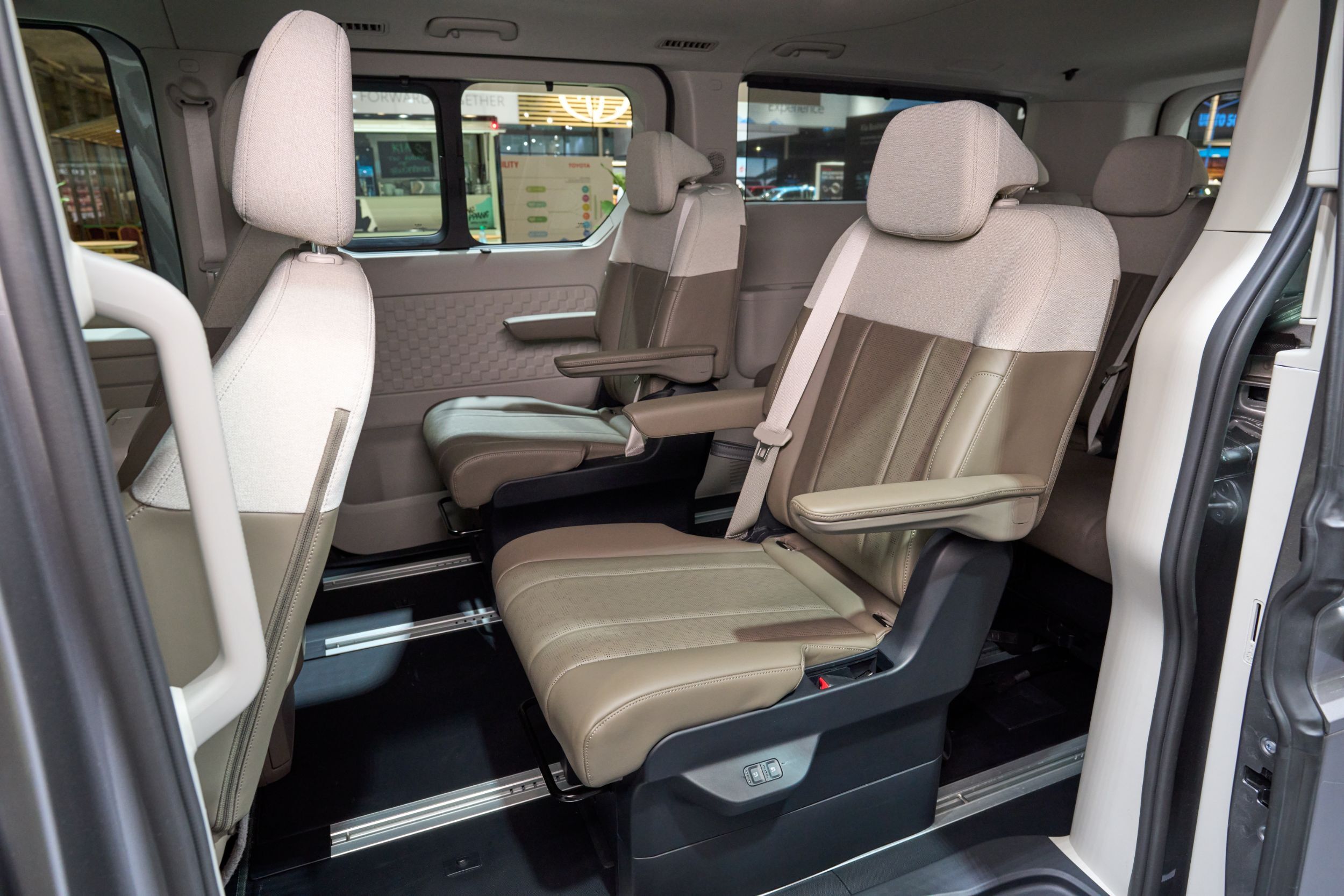 Kia PV7 Passenger - Live (28)