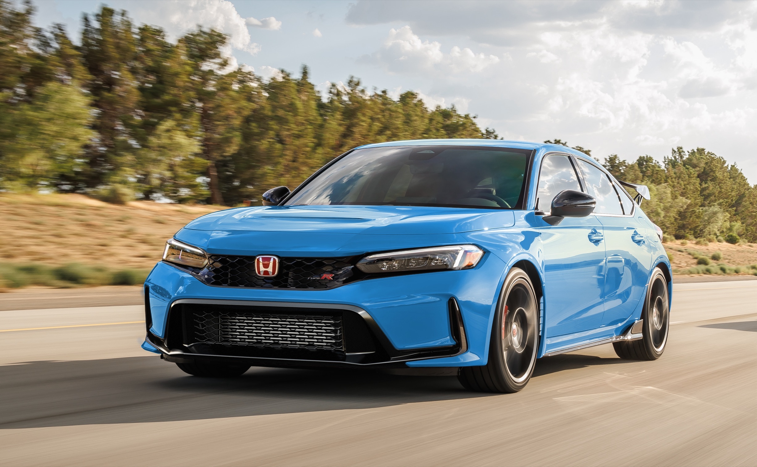 Honda Civic Type R 2027 в цвете Boost Blue