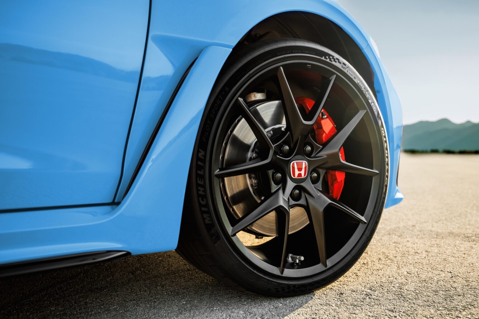 19-дюймовый диск Honda Civic Type R 2027