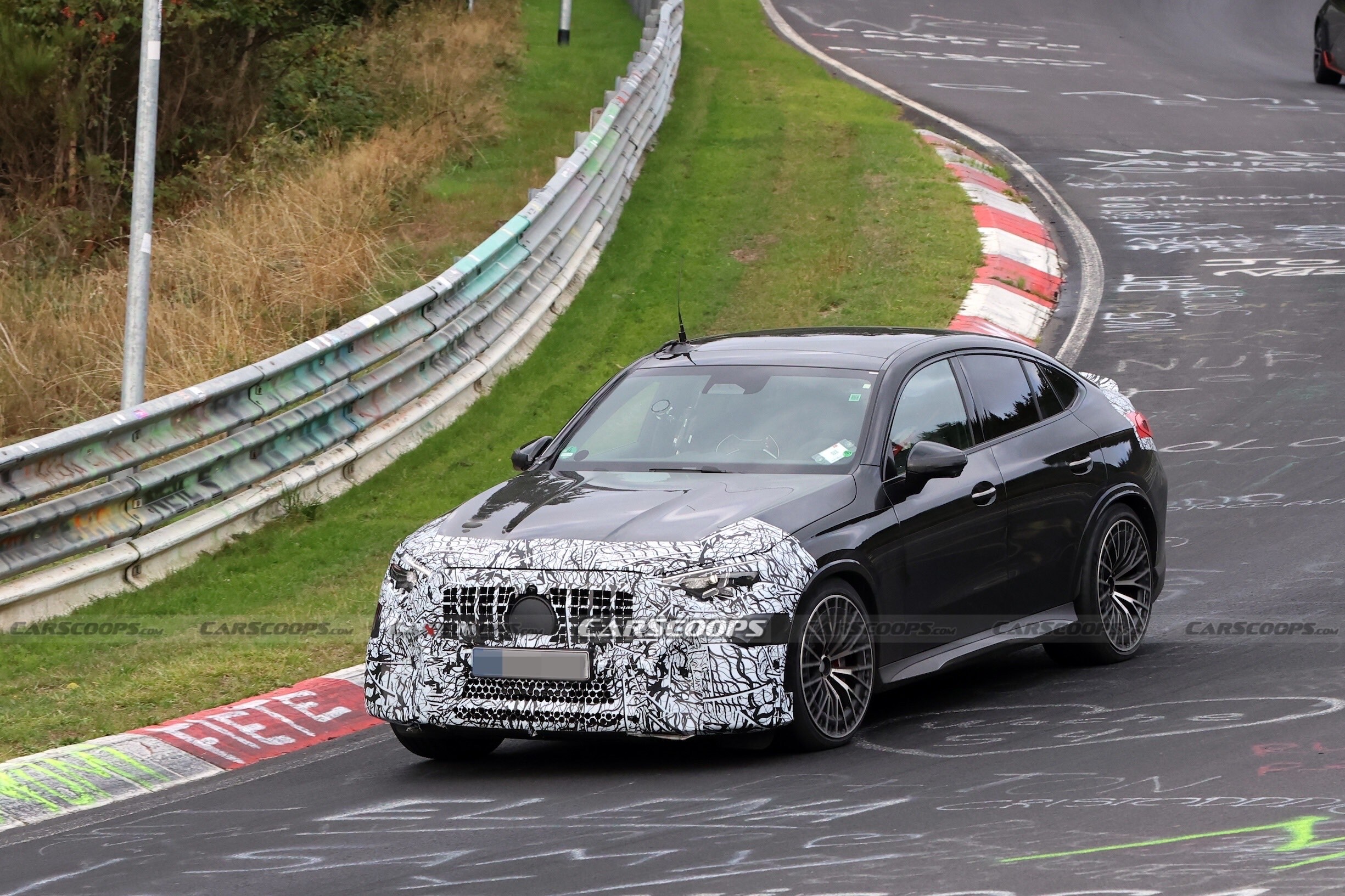 Mercedes-AMG GLC ICE spy shots Sep 1526 00001