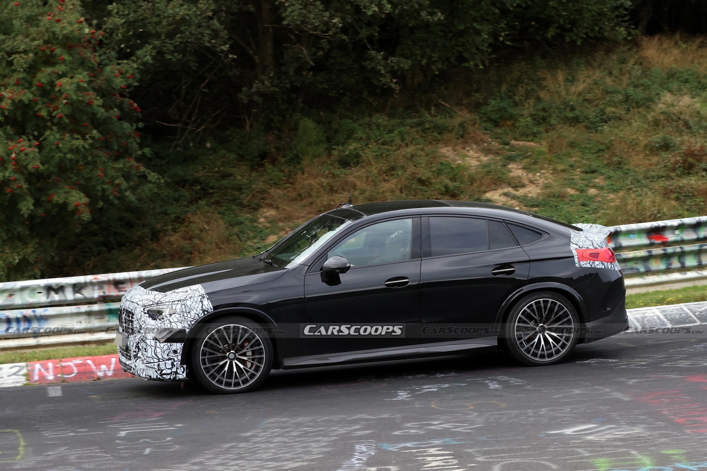 Mercedes-AMG GLC ICE spy shots Sep 1526 00005