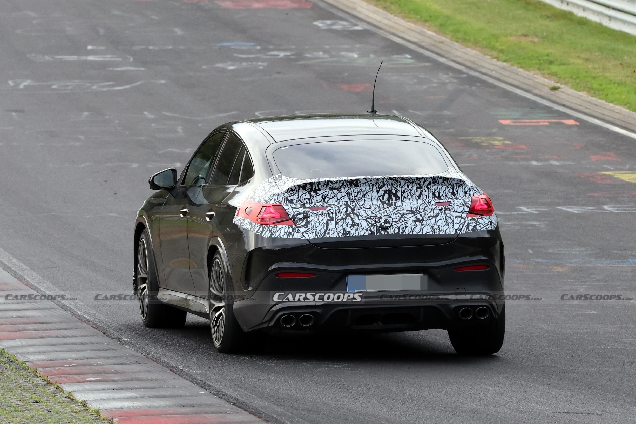 Mercedes-AMG GLC ICE spy shots Sep 1526 00011