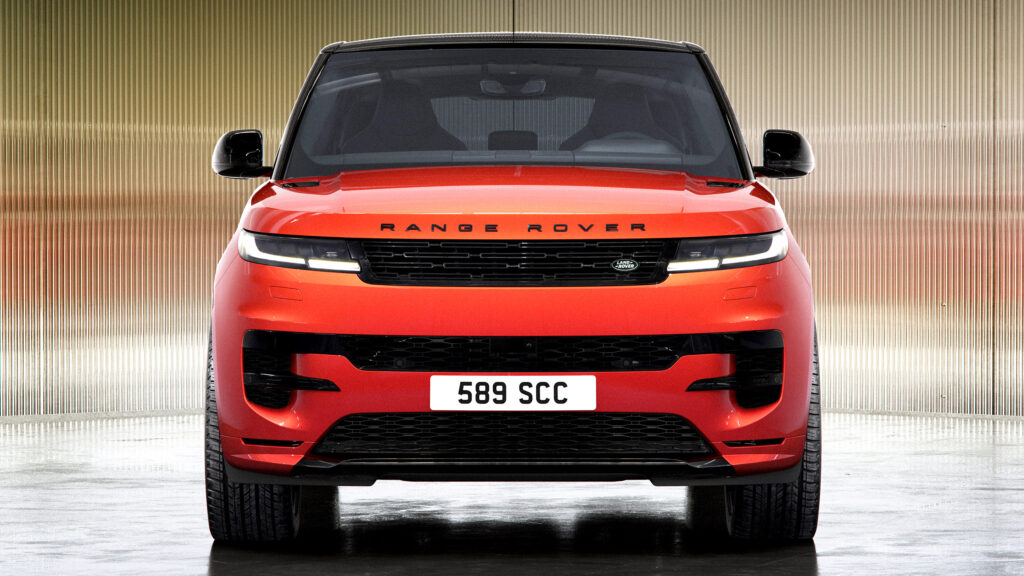  Range Rover Takes Chinese Copies As A “Compliment”