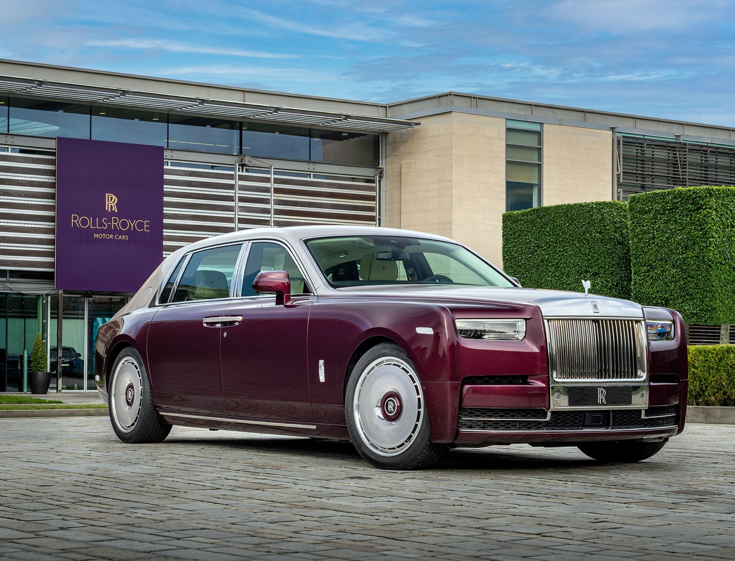 Rolls-Royce Phantom Hummingbird (1)