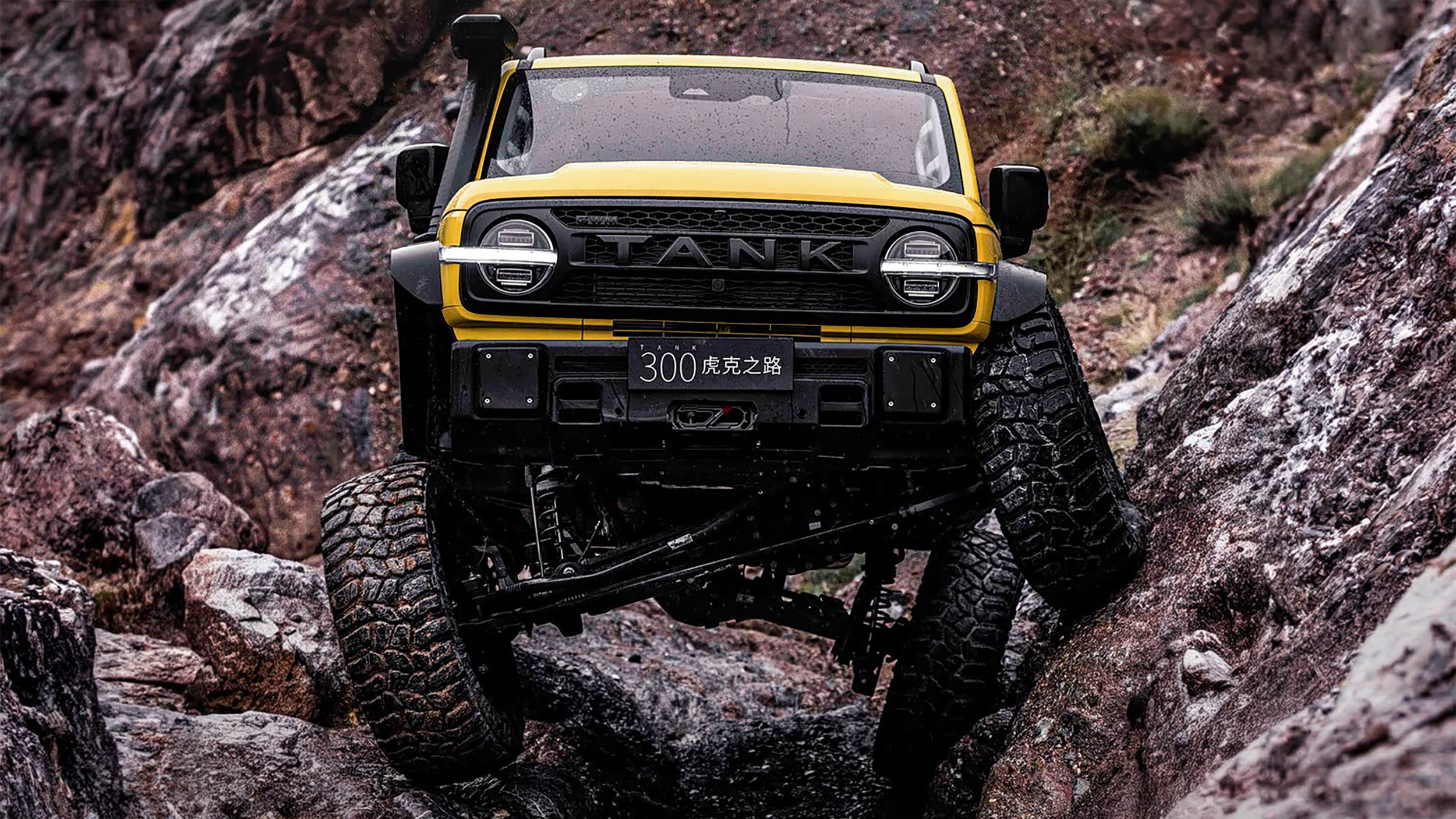 Photo: Carscoops Great Wall Motors unveils Tank 300 Hooke Trail with a dual live-axle front suspension