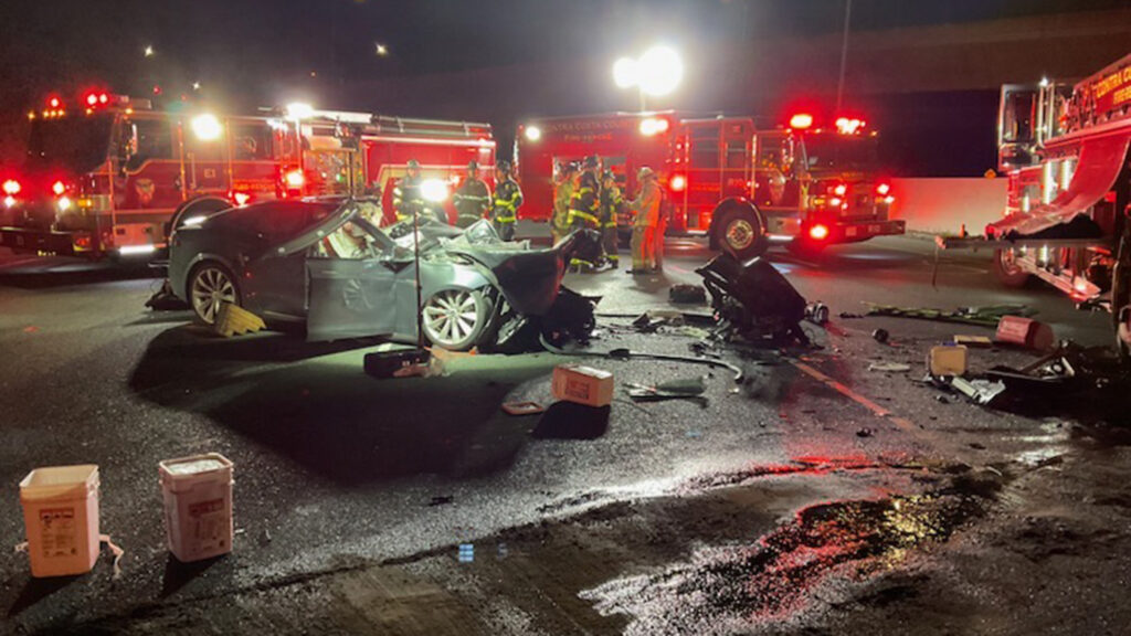 Tesla Settles Its Autopilot Fire Truck Case Right Before A Jury Could Weigh In