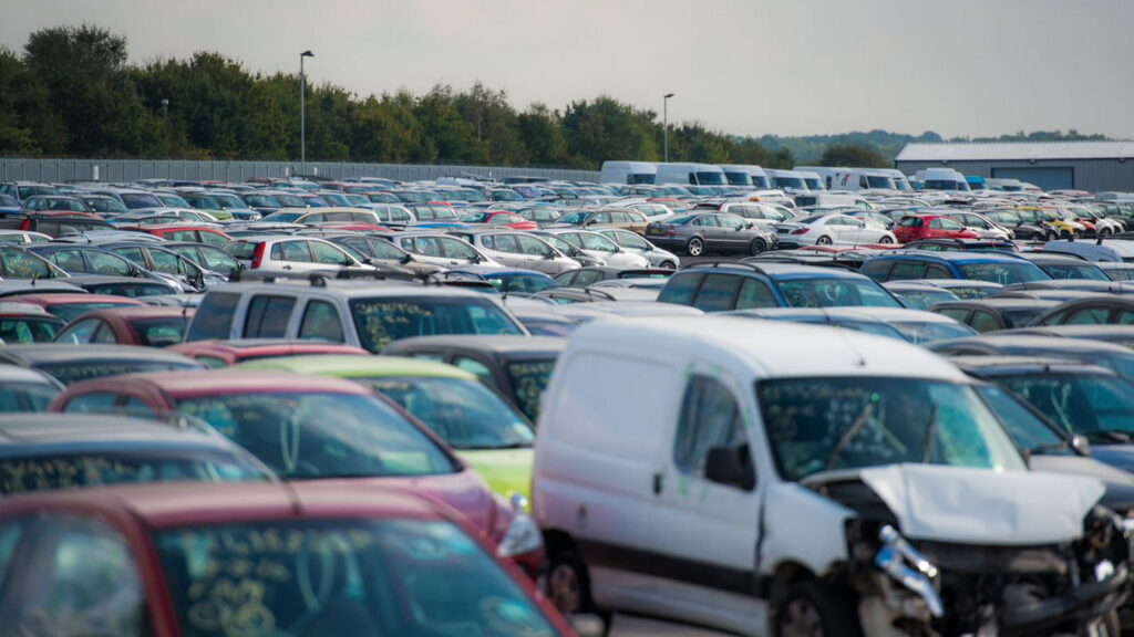  Copart’s $1.9 Billion Bet Is About Controlling the Used-Car Pipeline