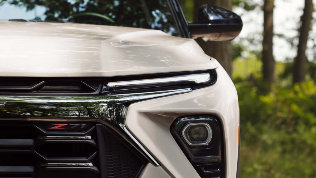 Chevrolet Trax i Trailblazer na rok 2027 z AI i nowym wyposażeniem standardowym