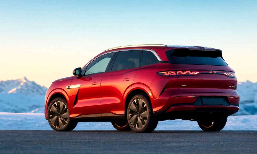  BYD&rsquo;s Atto 8 Charges In Less Time Than You&rsquo;ll Spend Scrolling Netflix Tonight