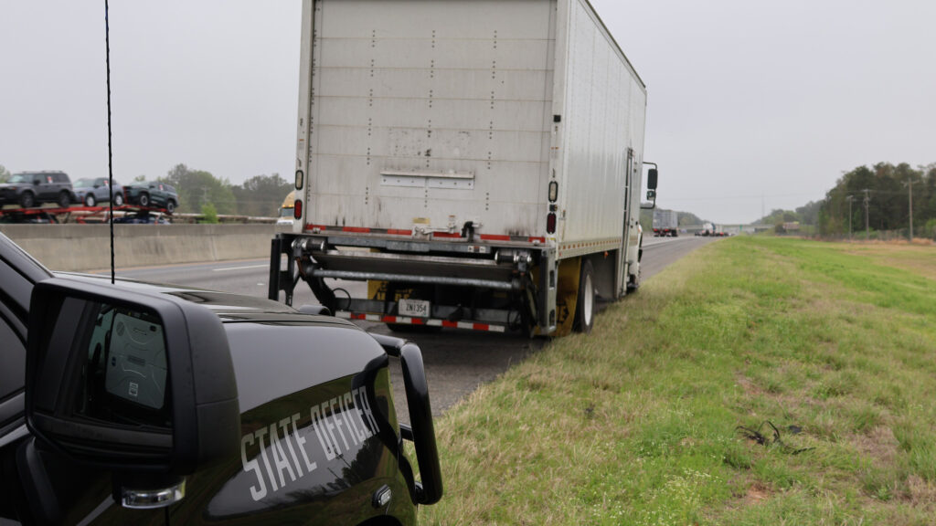  Cops Checked 568 Trucks In One Night And Benched 78 Drivers