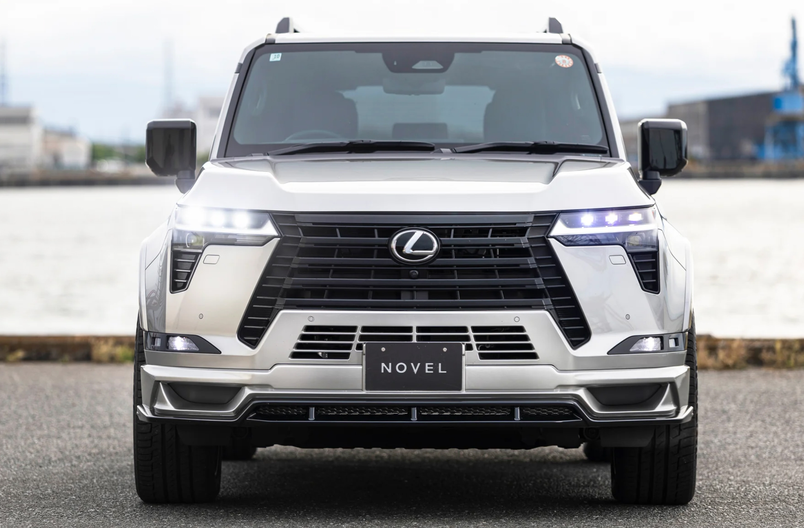 Lexus-GX550-Novel-10