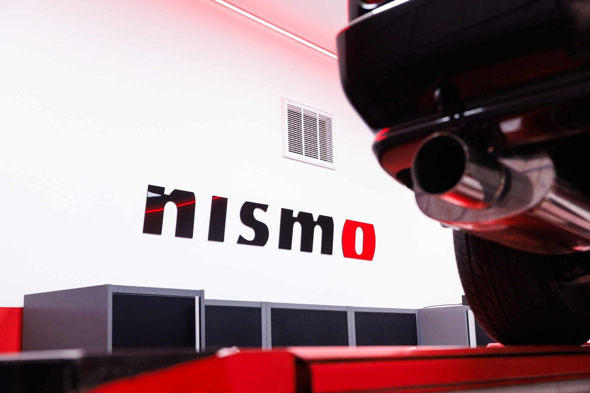 Nissan Nismo Performance Center Australia 03