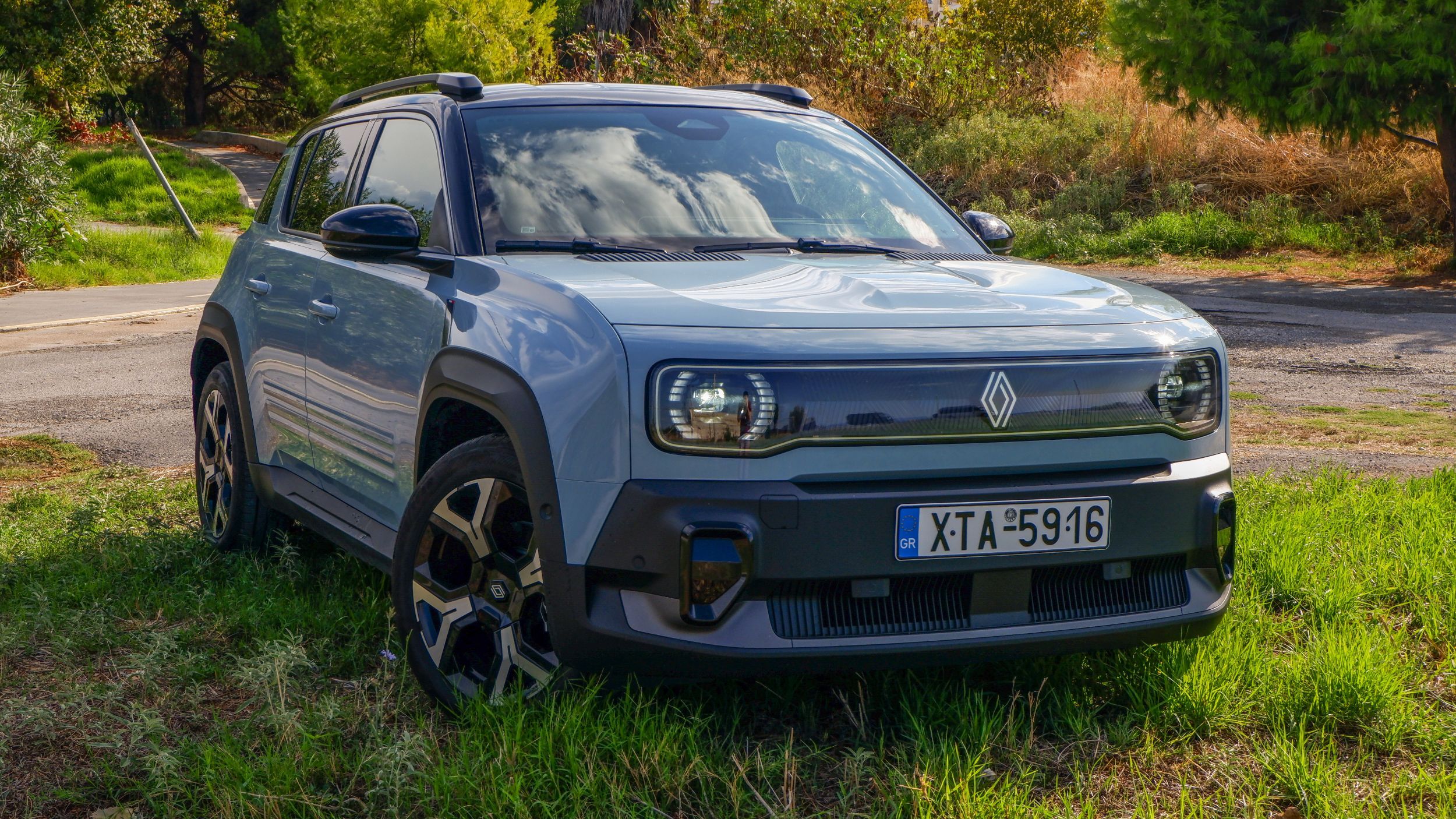 Renault 4 E-Tech - CarScoops - Exterior (1)