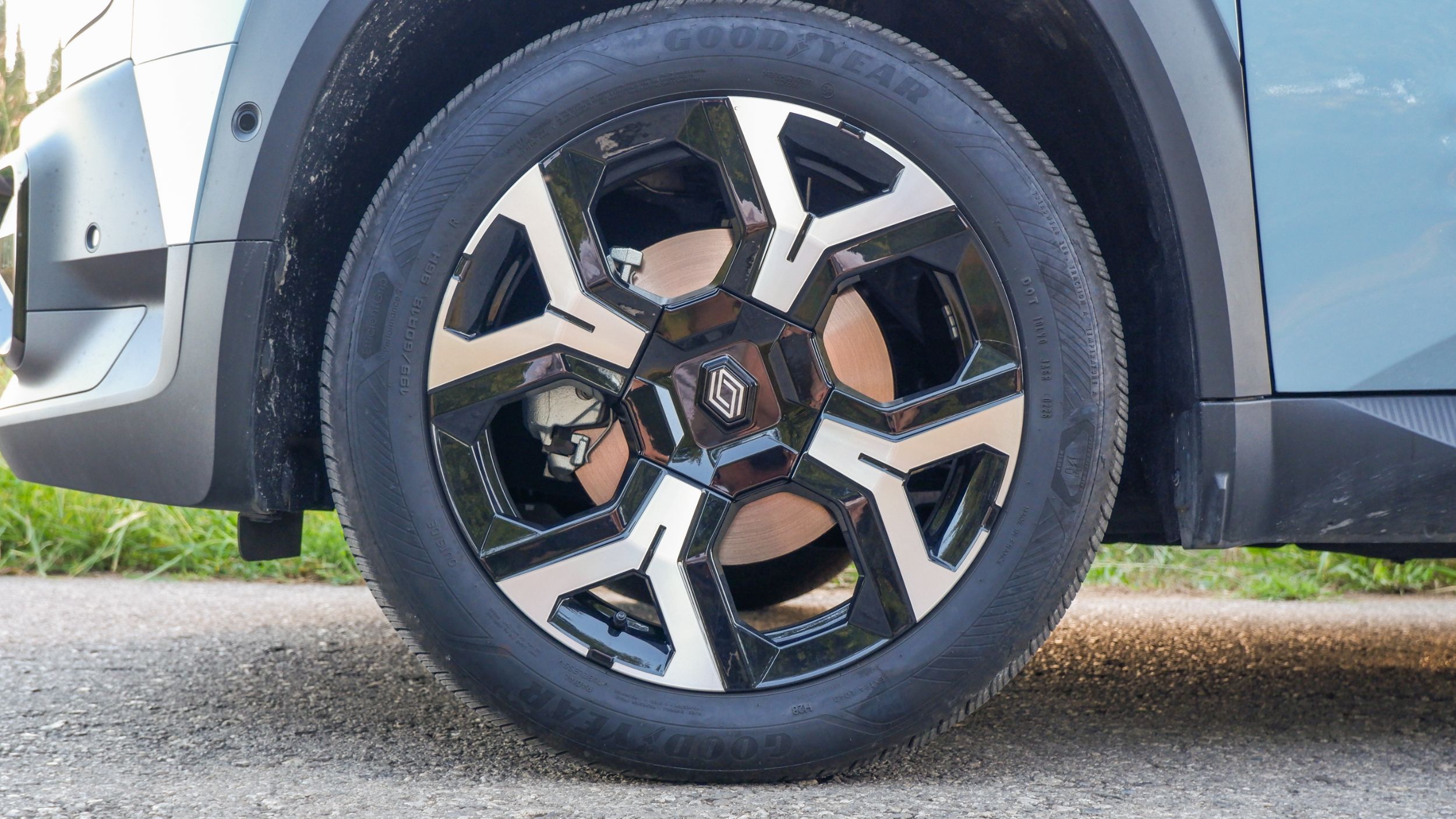 Renault 4 E-Tech - CarScoops - Exterior Details (3)
