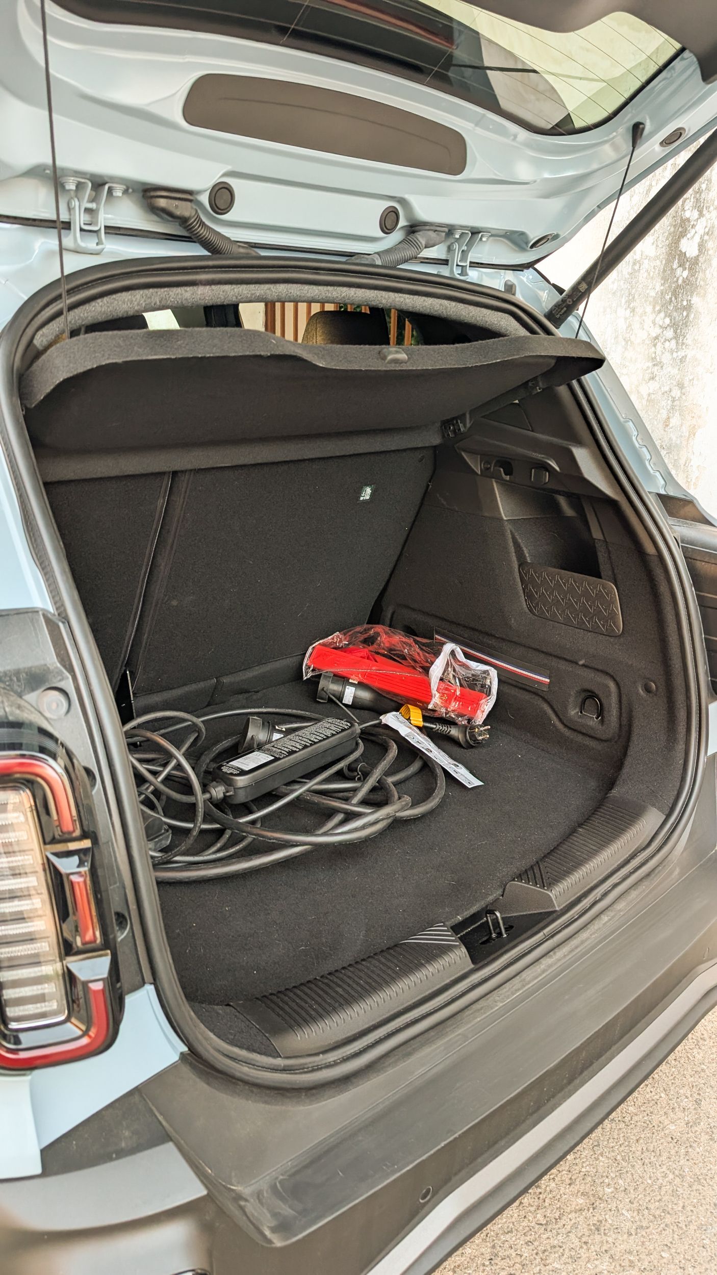 Renault 4 E-Tech - CarScoops - Interior (11)