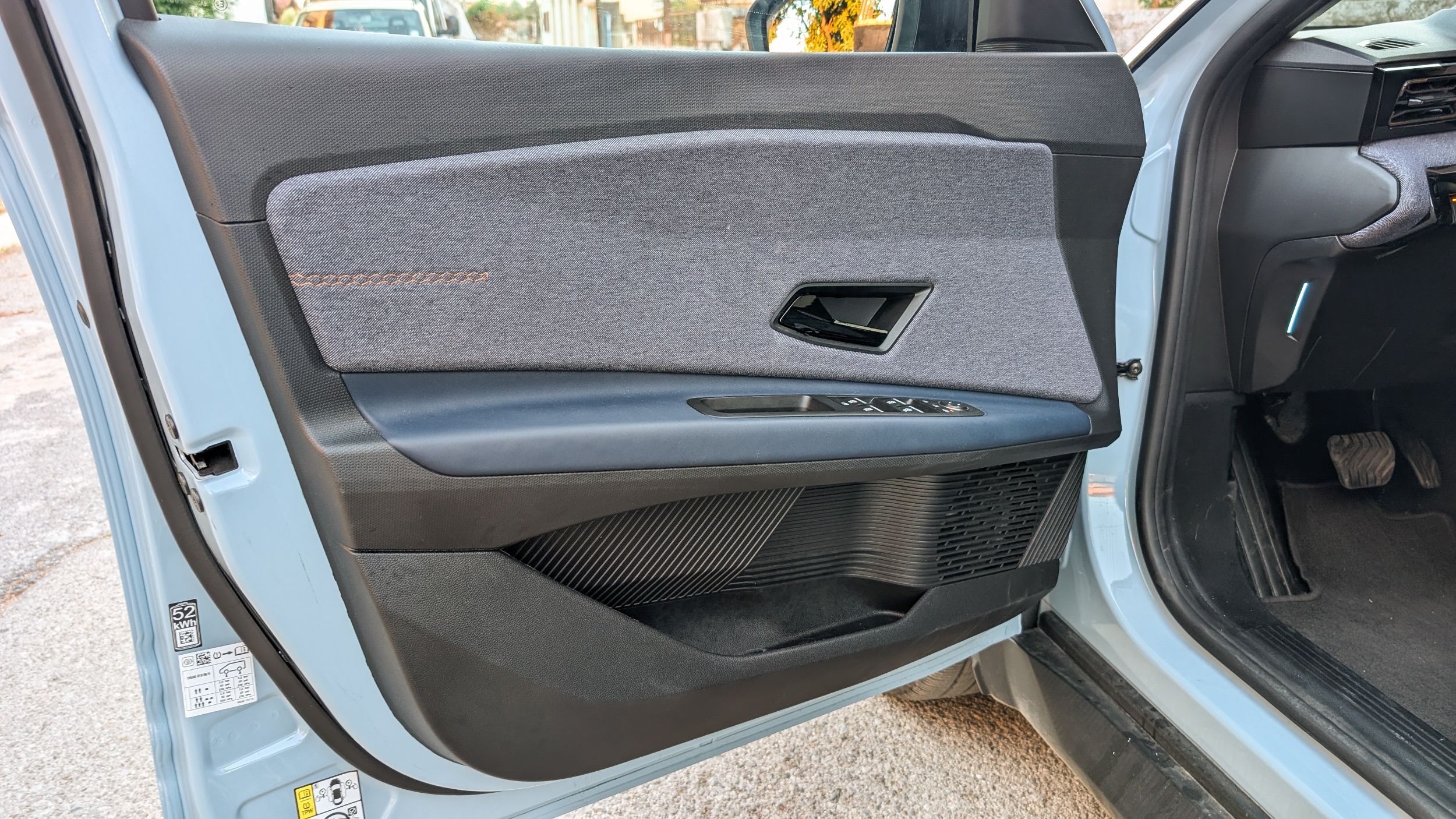 Renault 4 E-Tech - CarScoops - Interior (17)
