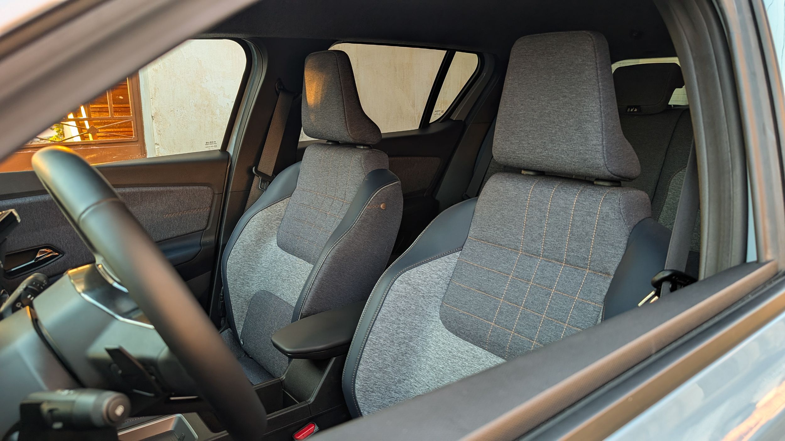 Renault 4 E-Tech - CarScoops - Interior (6)