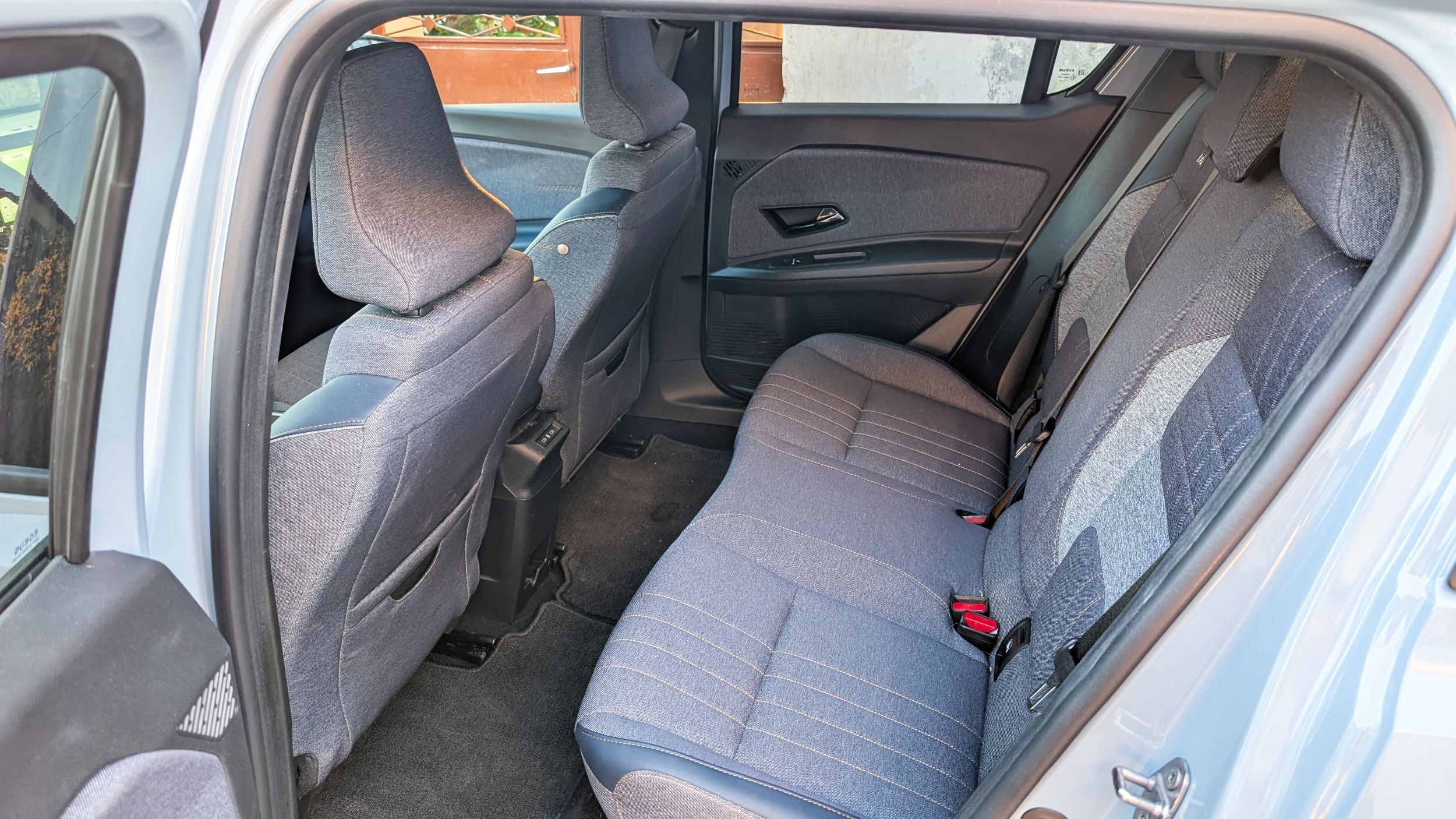 Renault 4 E-Tech - CarScoops - Interior (8)