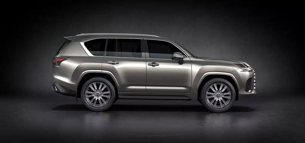 https://www.carscoops.com/wp-content/uploads/webp/2021/10/2022-Lexus-LX-600-3-1024x482.webp