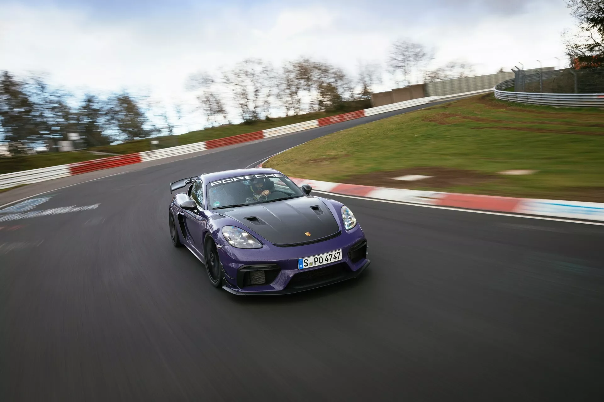 Manthey’s Porsche Cayman GT4 RS Kit Slashes Nurbugring Time By 6.1 Seconds