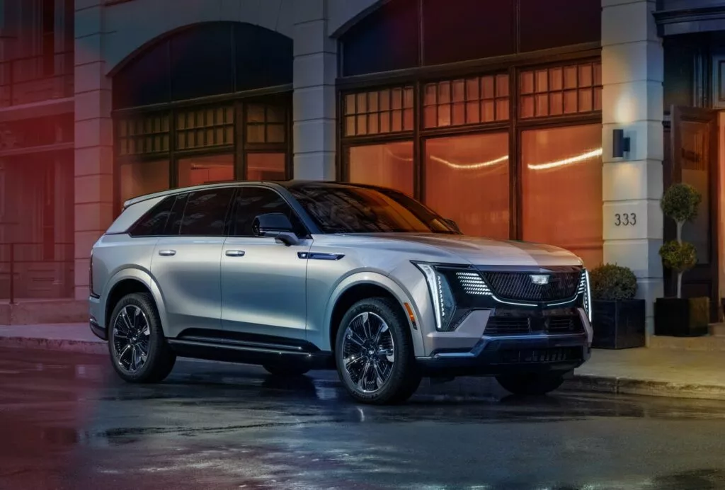 https://www.carscoops.com/wp-content/uploads/webp/2023/08/2025-Cadillac-Escalade-IQ-808-1-1024x692.webp