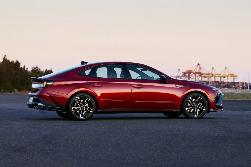https://www.carscoops.com/wp-content/uploads/webp/2023/10/2024-Hyundai-Sonata-17-1024x683.webp