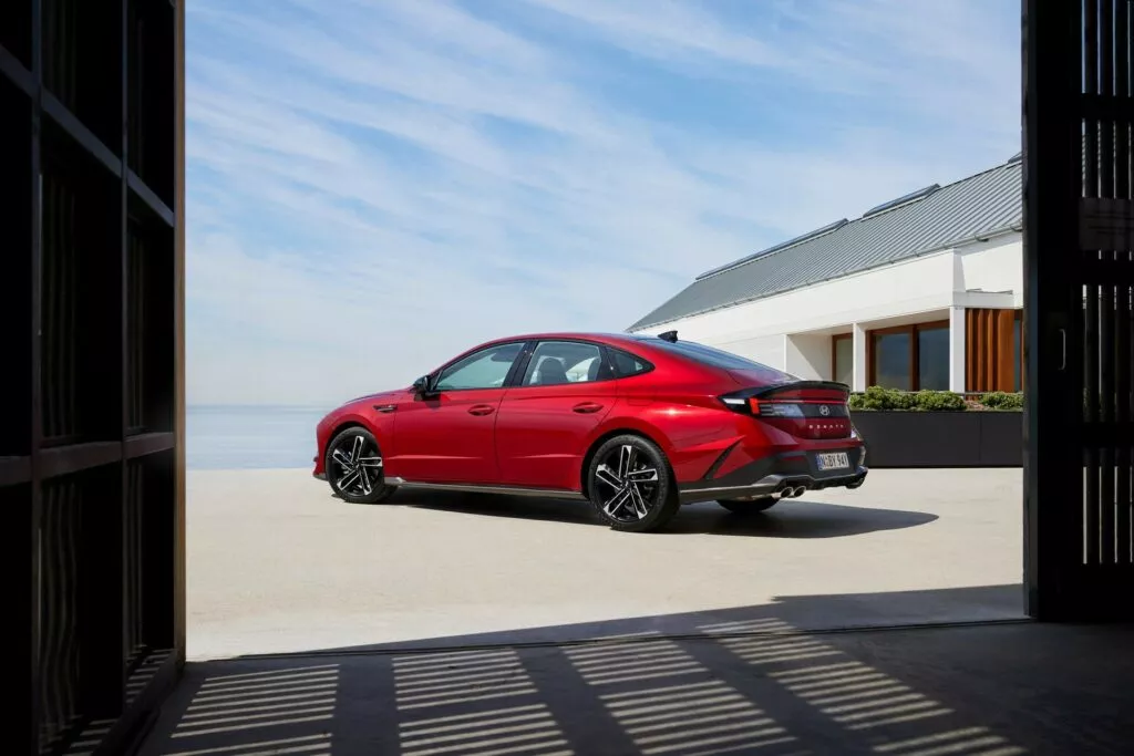 https://www.carscoops.com/wp-content/uploads/webp/2023/10/2024-Hyundai-Sonata-4-1024x683.webp