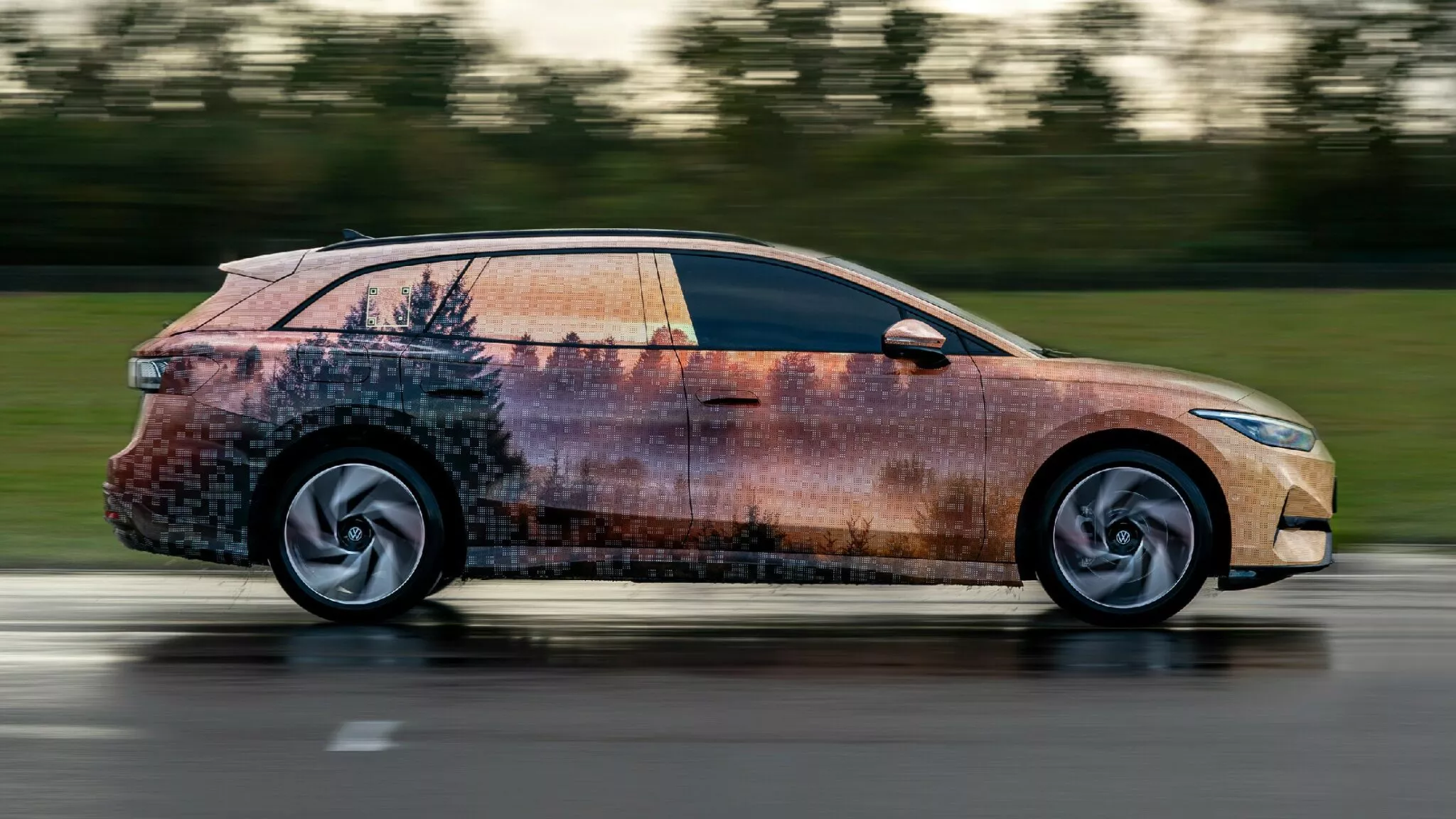 VW-ID.7-Tourer-Teaser-1s-2048x1152.webp