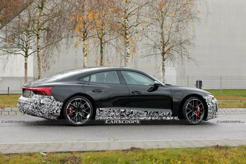 아우디 - S3/RS3 새로운 램프 / 2025 e-tron GT 페리 : 클리앙