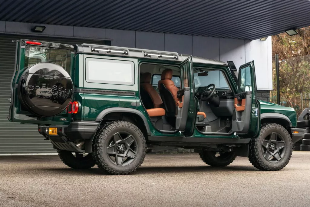 https://www.carscoops.com/wp-content/uploads/webp/2024/04/Ineos-Grenadier-by-Chelsea-Truck-Company-9-1024x683.webp