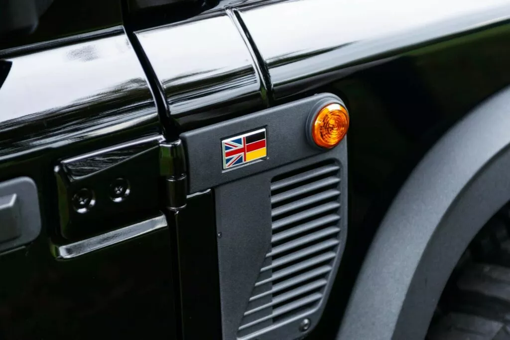 https://www.carscoops.com/wp-content/uploads/webp/2024/04/Ineos-Grenadier-by-Chelsea-Truck-Company-New-16-1024x683.webp