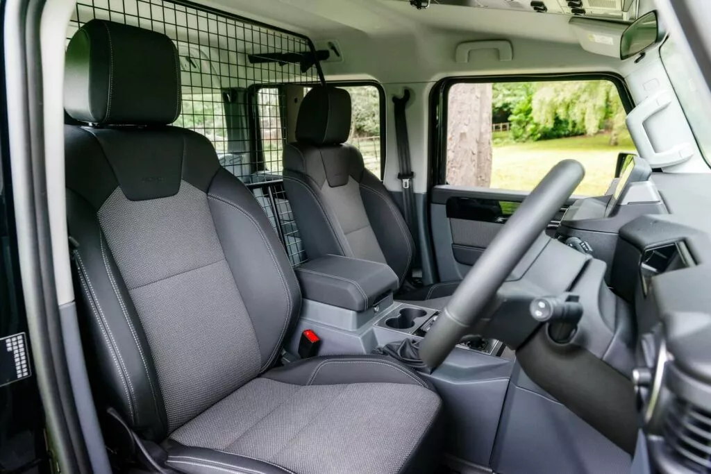 https://www.carscoops.com/wp-content/uploads/webp/2024/04/Ineos-Grenadier-by-Chelsea-Truck-Company-New-17-1024x683.webp