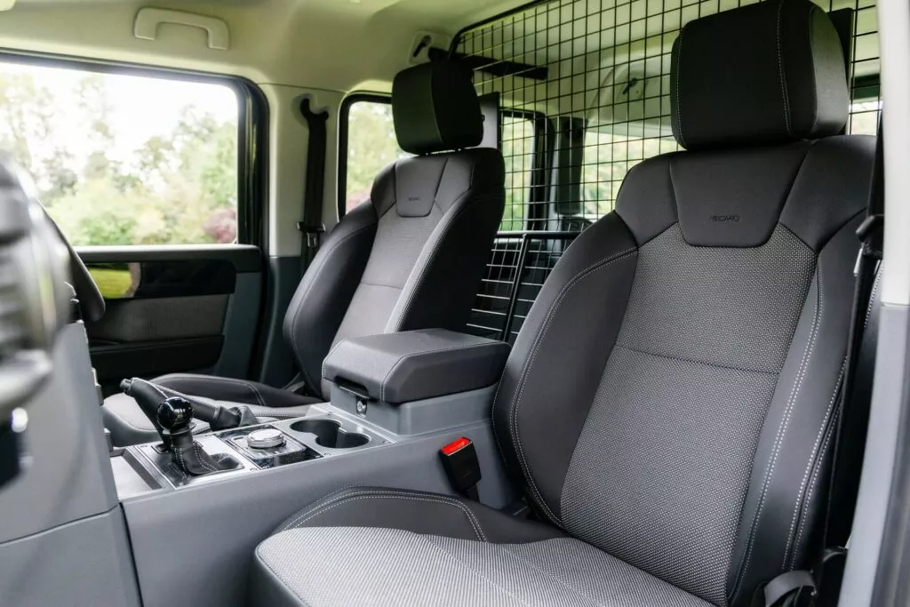 https://www.carscoops.com/wp-content/uploads/webp/2024/04/Ineos-Grenadier-by-Chelsea-Truck-Company-New-18-1024x683.webp